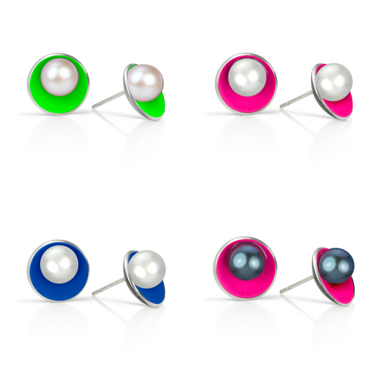 Pop Pearl Stud Earrings