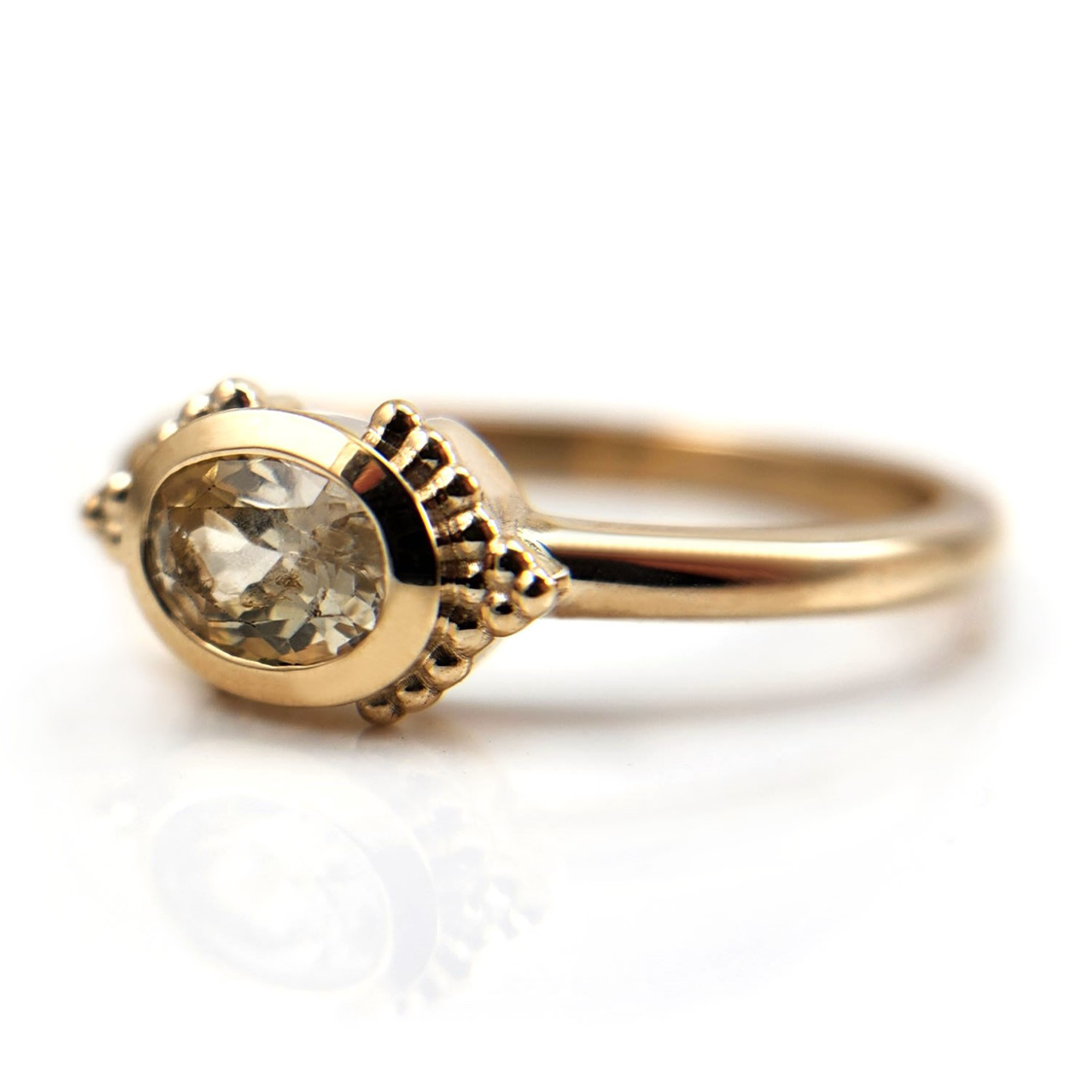Freydis Sapphire Ring