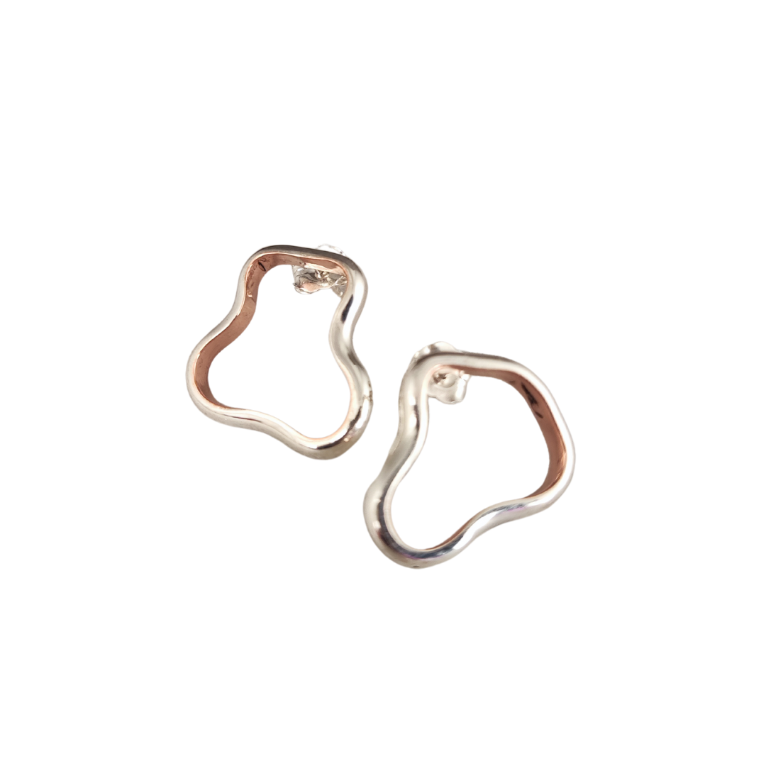 Two-Tone Curve Earrings