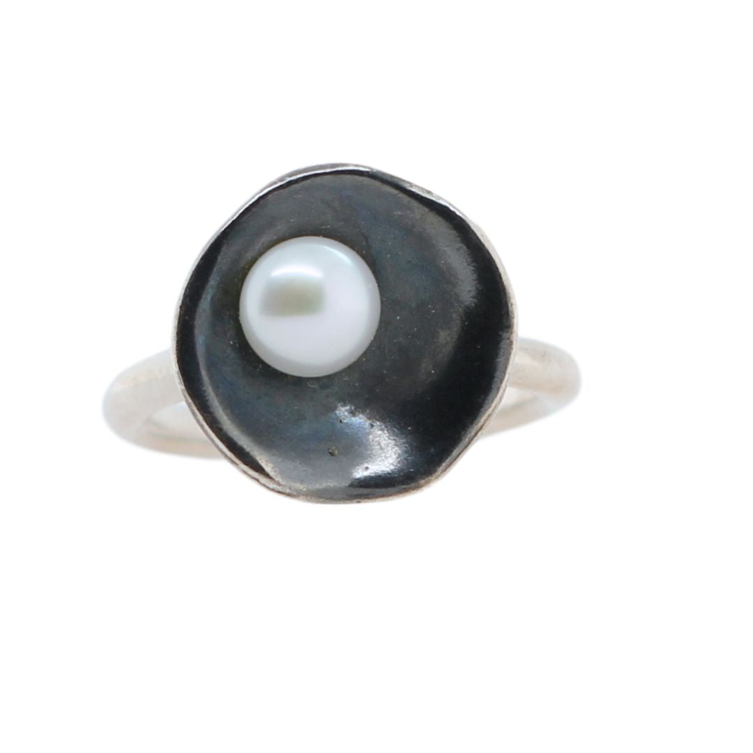 Oxidized Pearl Oyster Ring