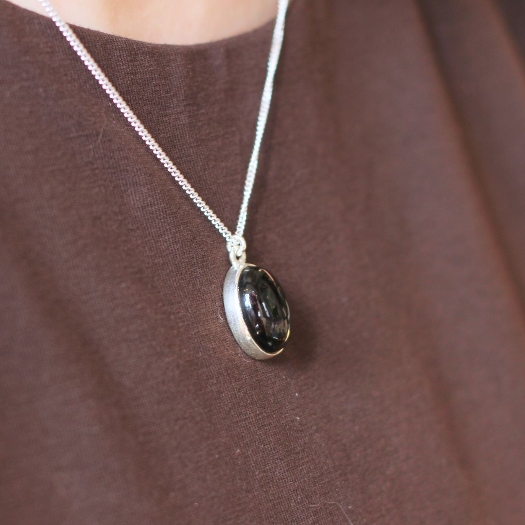 Large Oval Onyx Necklace