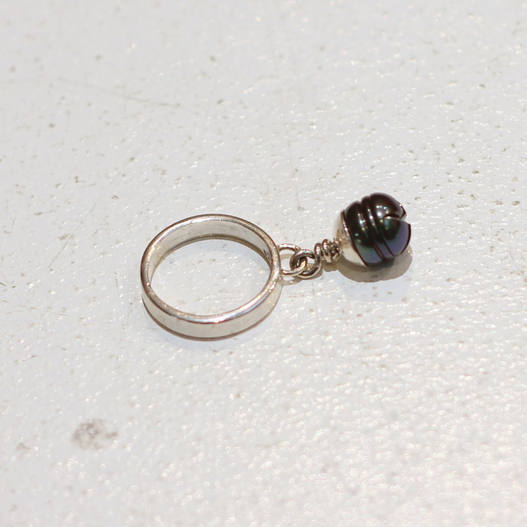 Black Pearl Charm Ring