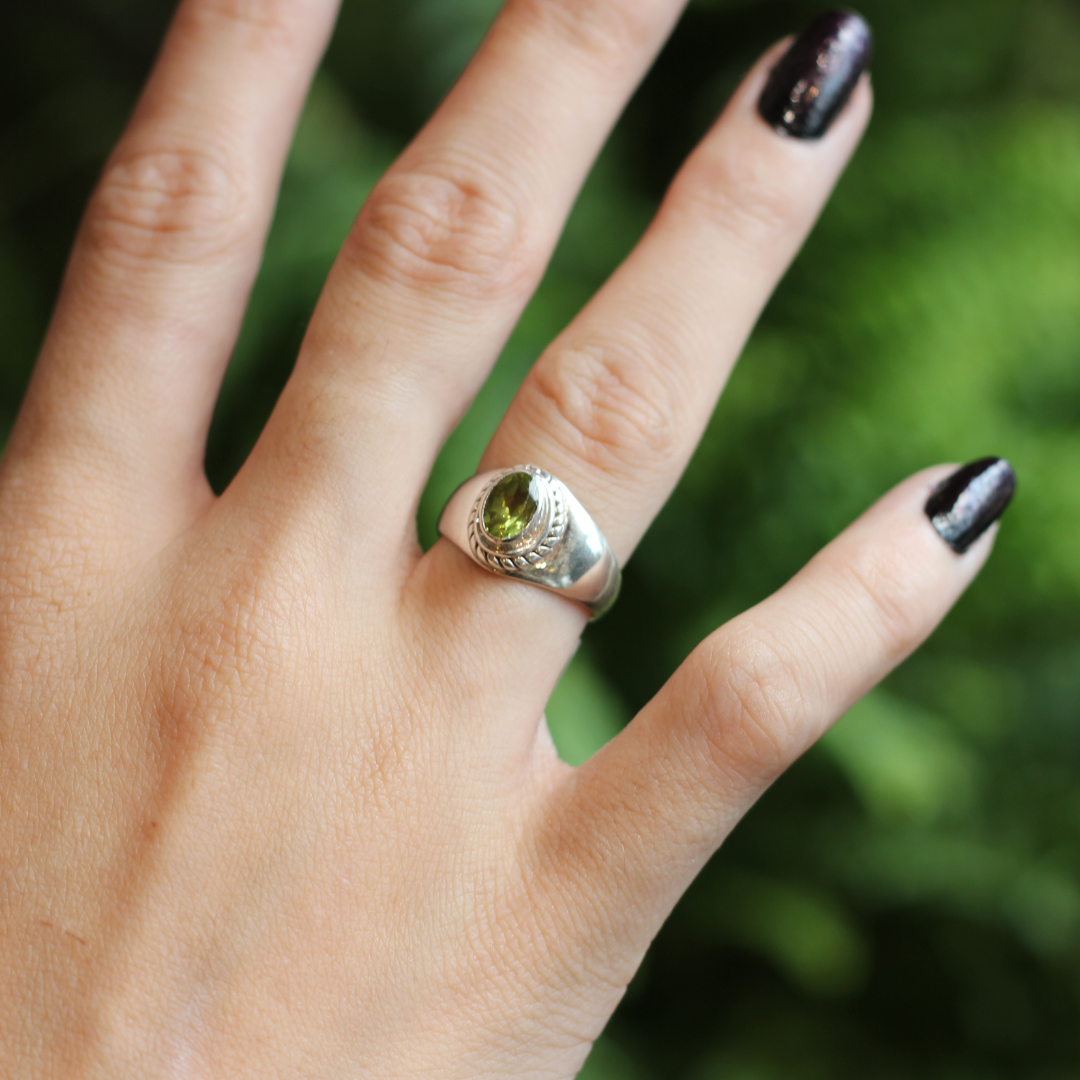 Oval Peridot Ring