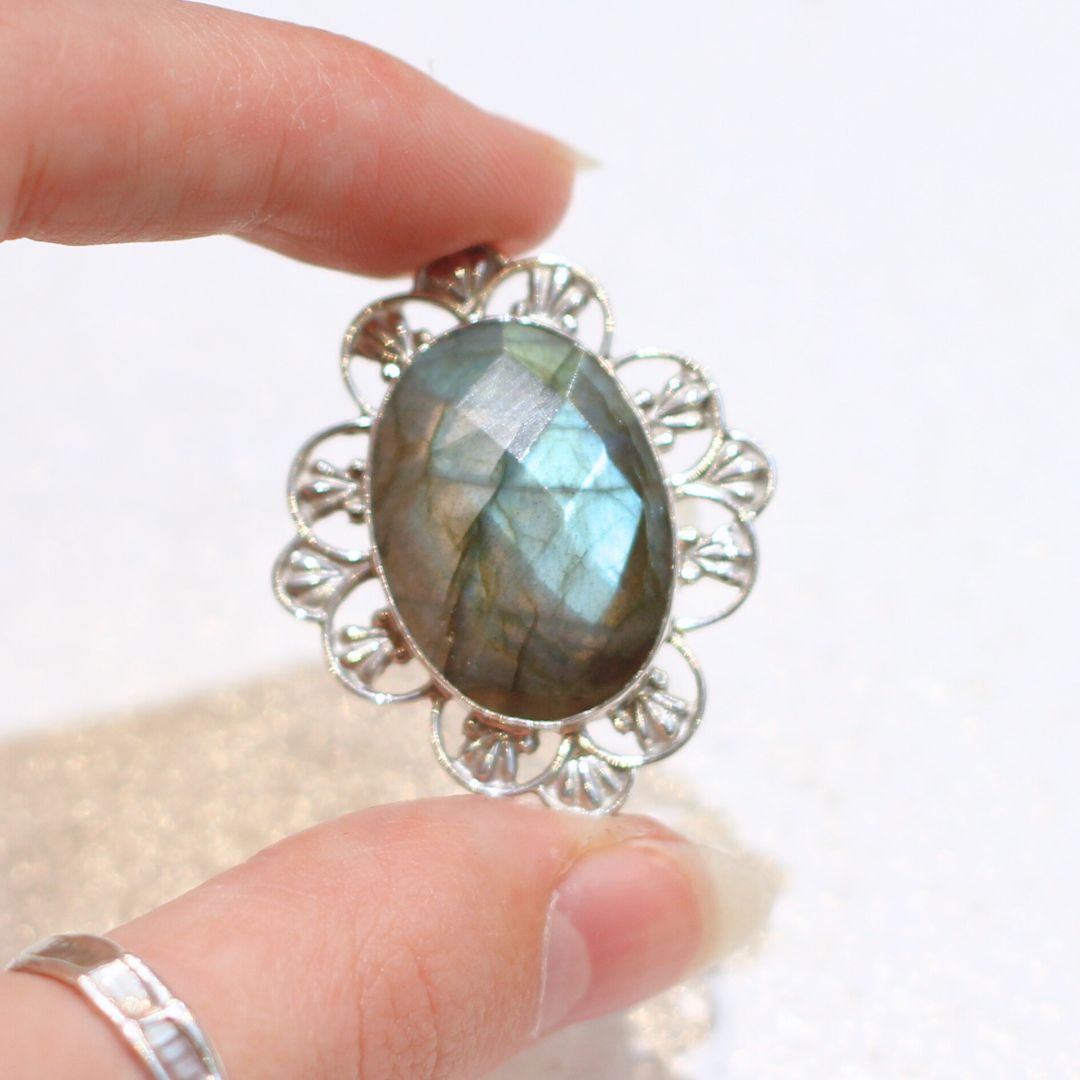 Floral Labradorite Ring