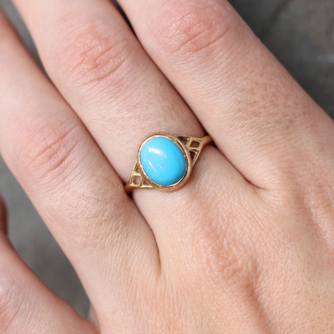 Turquoise Bezel Gold Ring