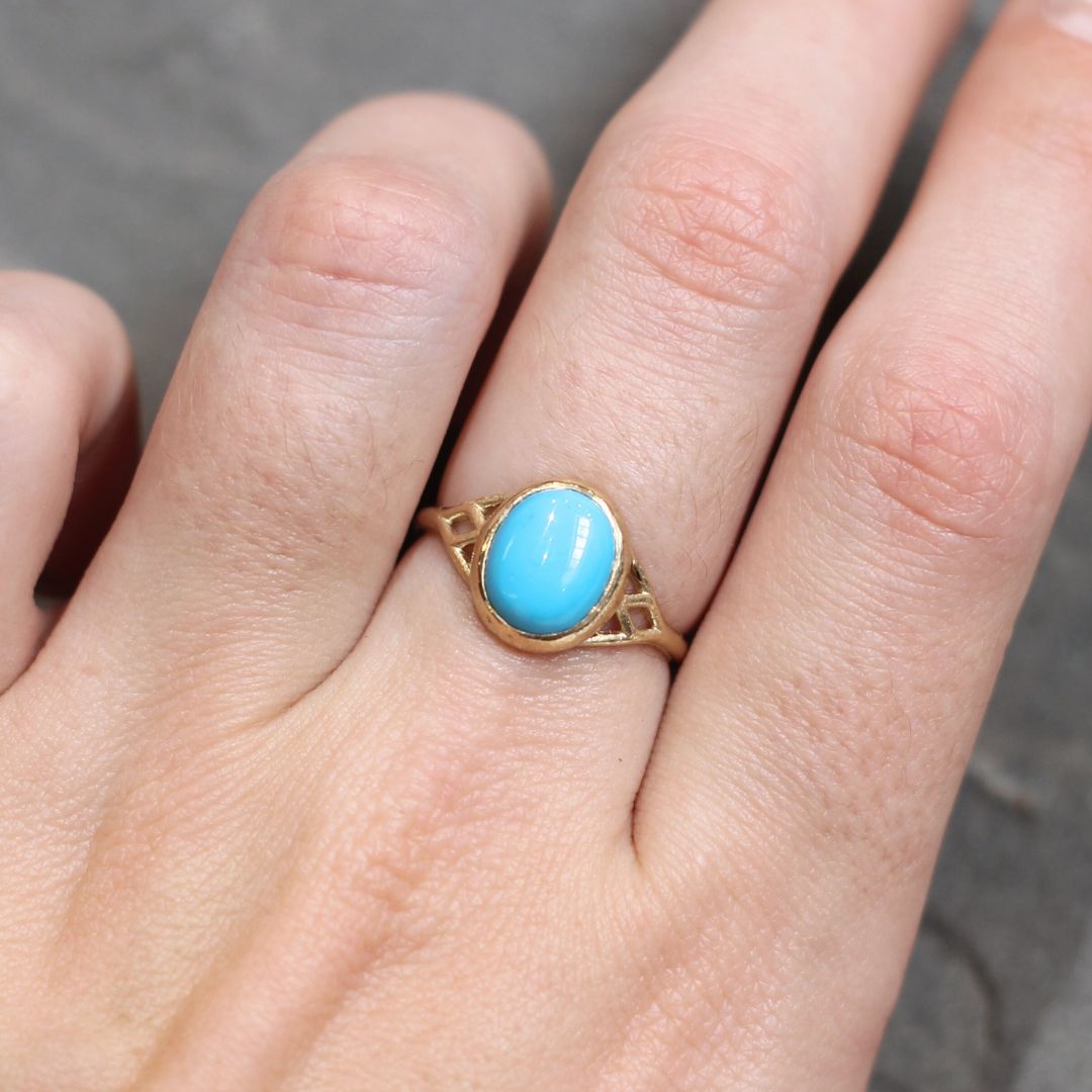 Turquoise Bezel Gold Ring