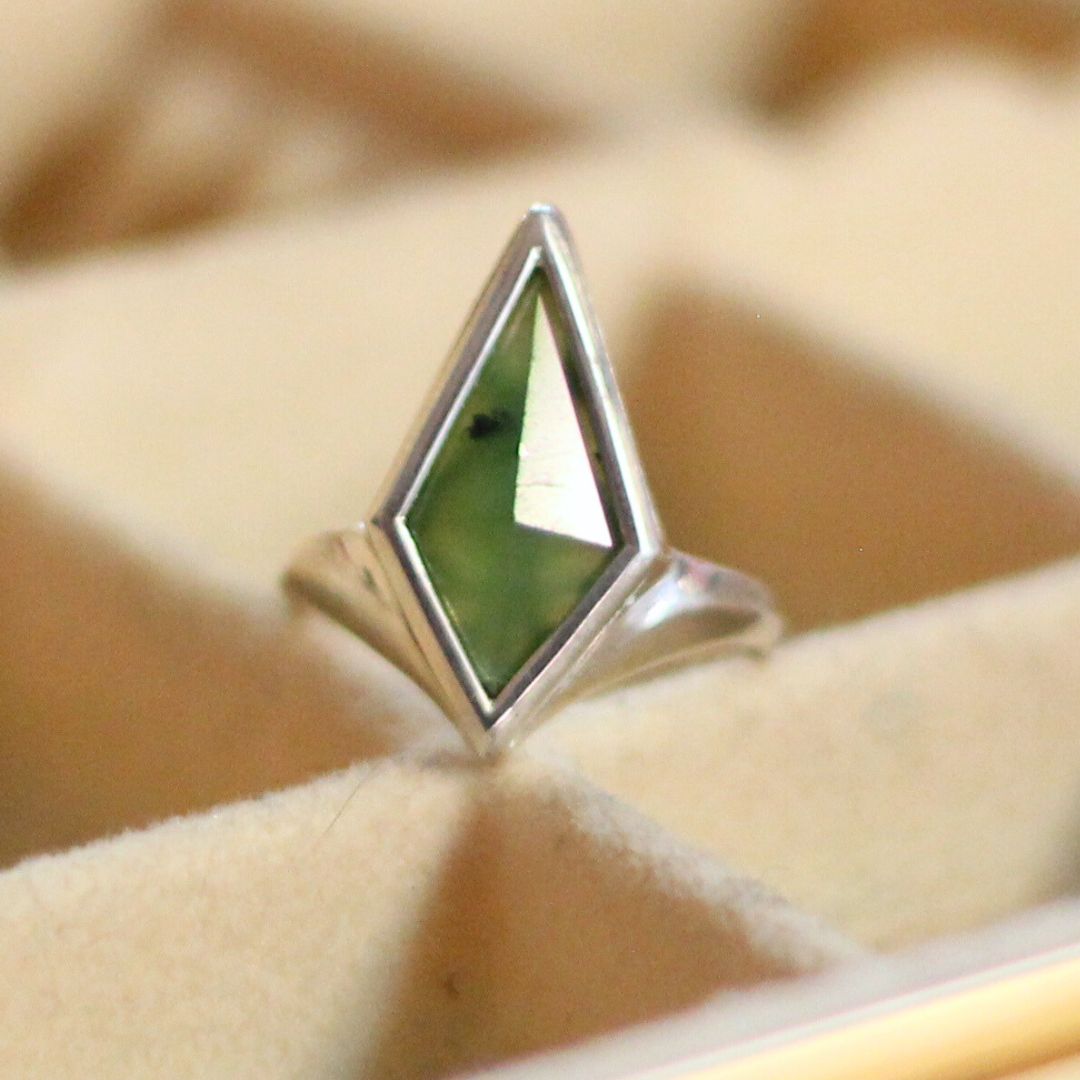 Silver Jade Kite Ring