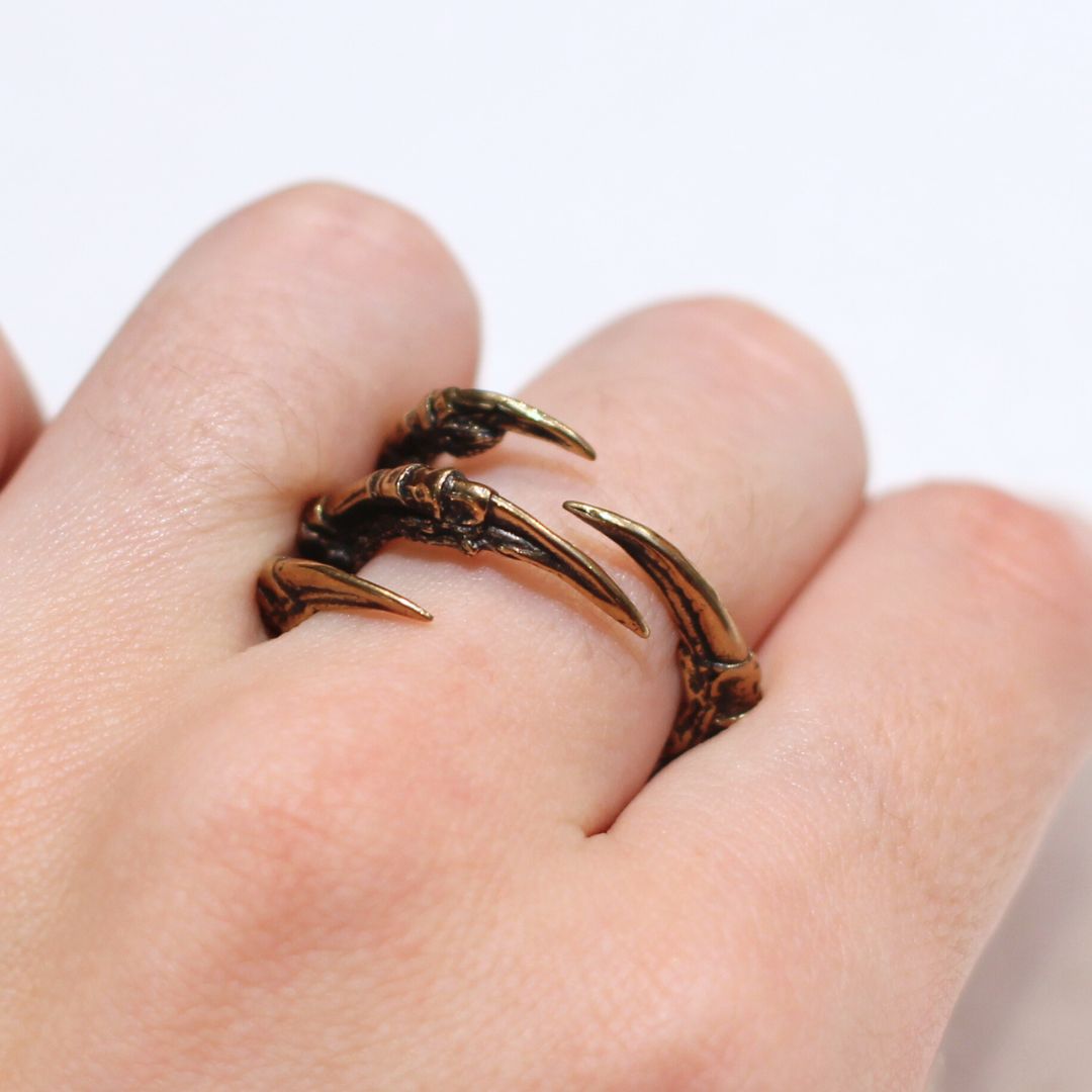 Raven Claw Ring