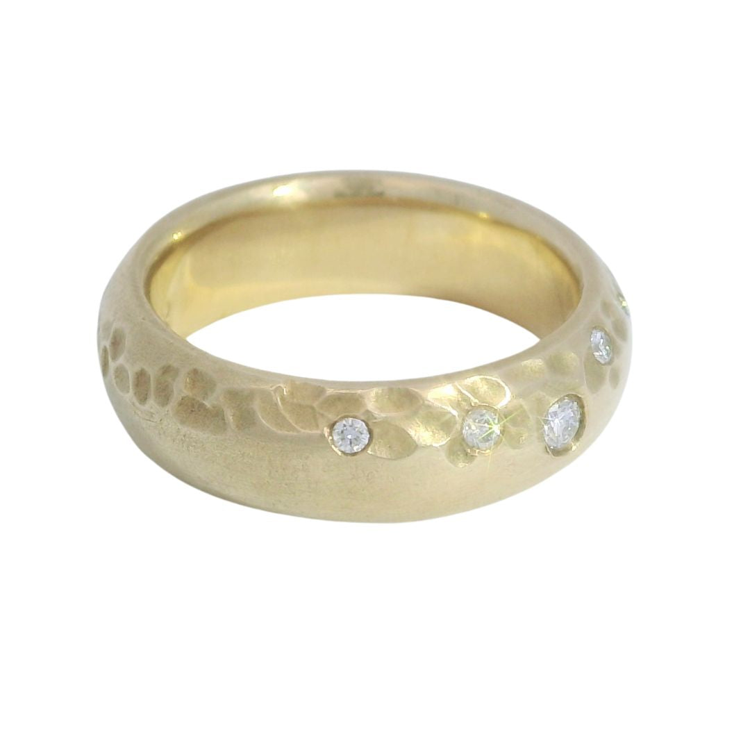 Starry - Diamond & Gold Carved Wedding Band