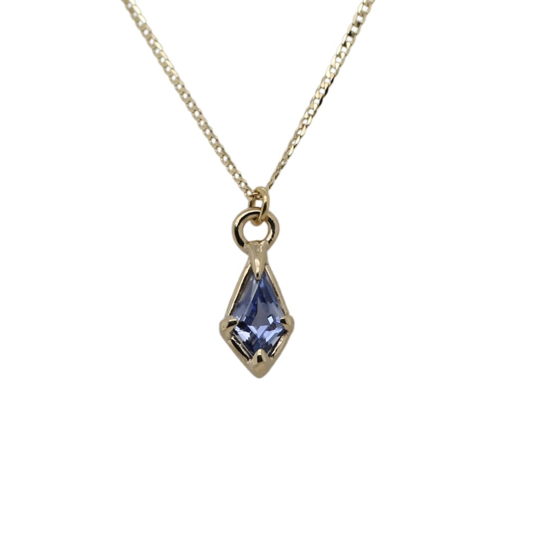 Gold Lilac Sapphire Pendant Necklace