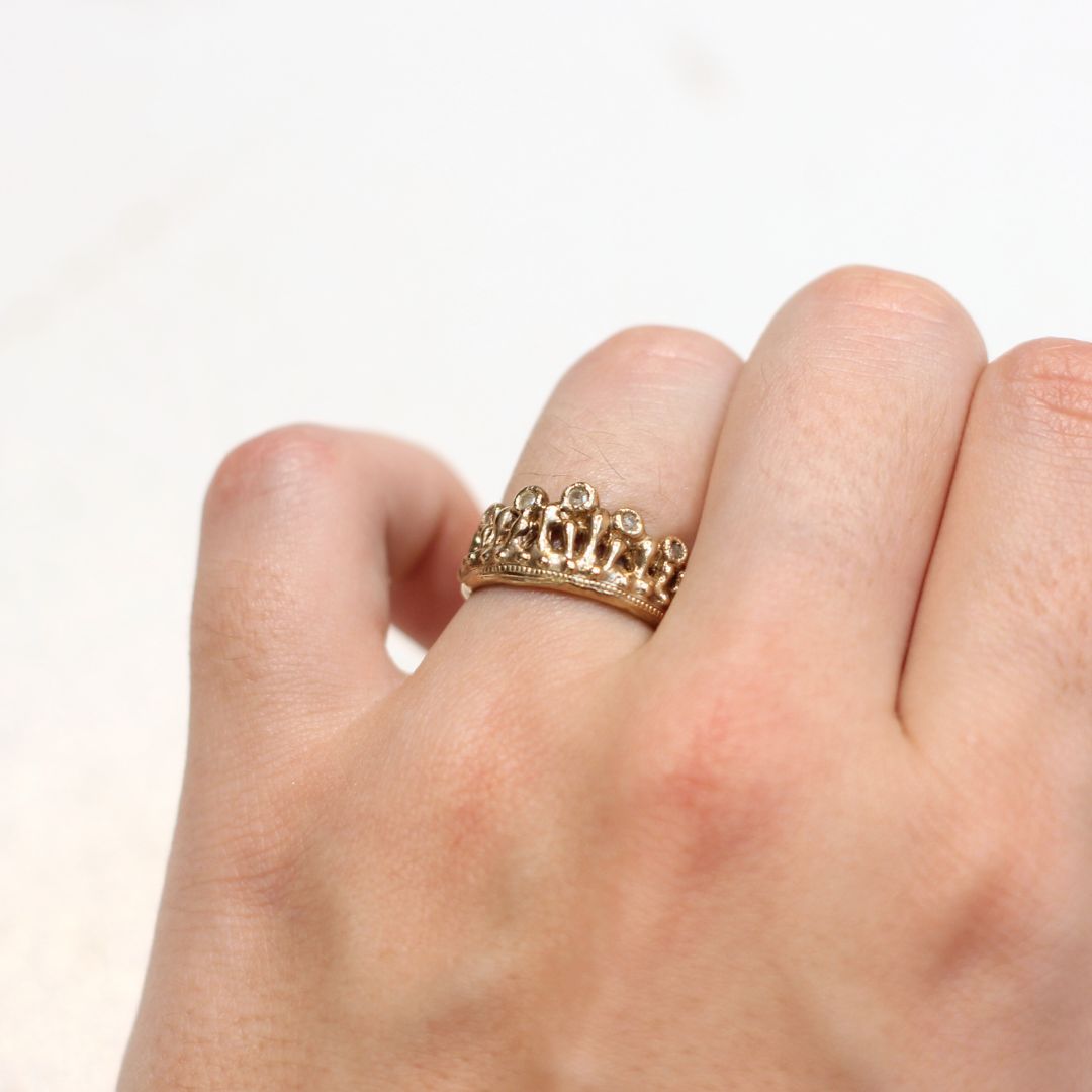 Mermaid Crown - Diamond Wedding band