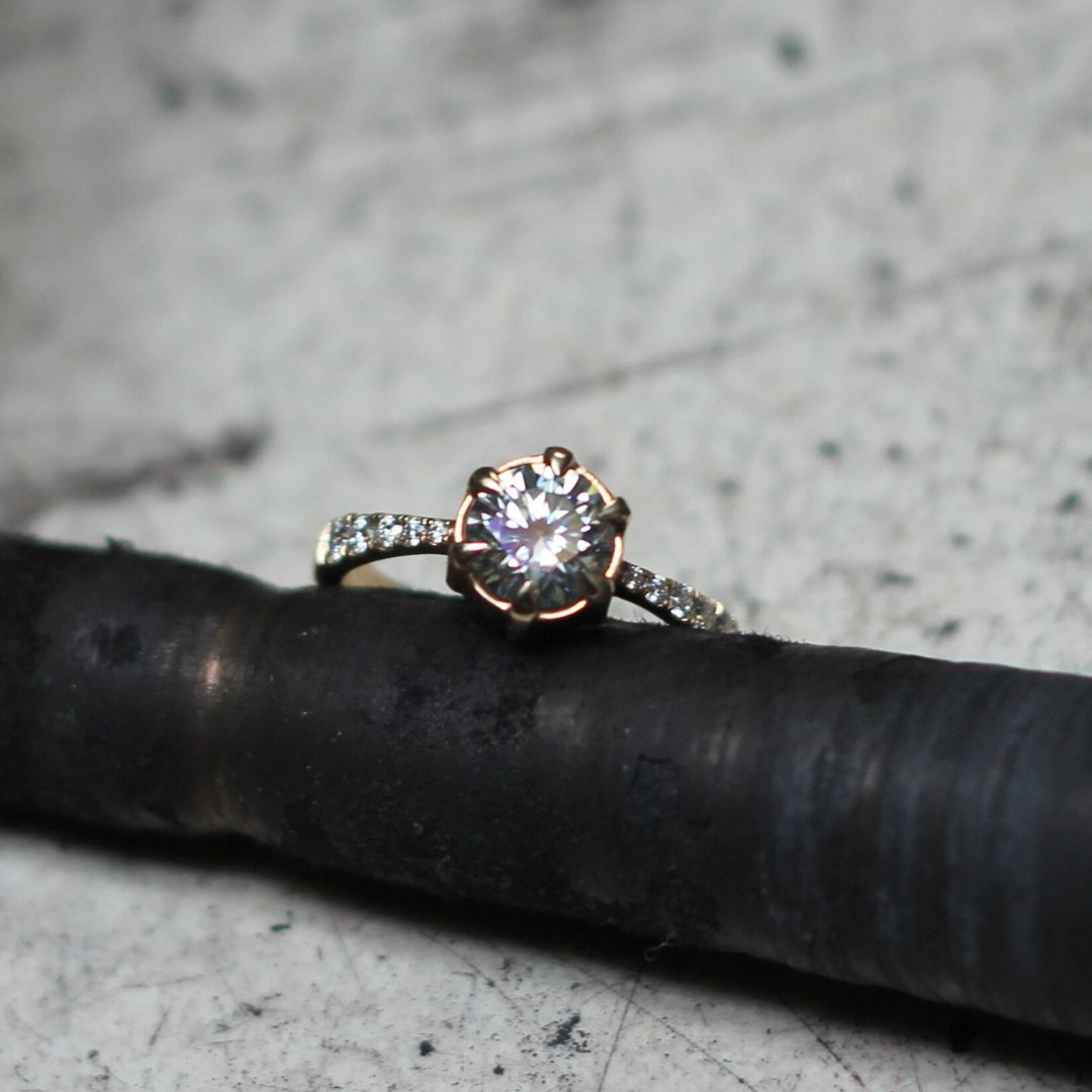 Catelyn - Grey Moissanite Graduated Ring