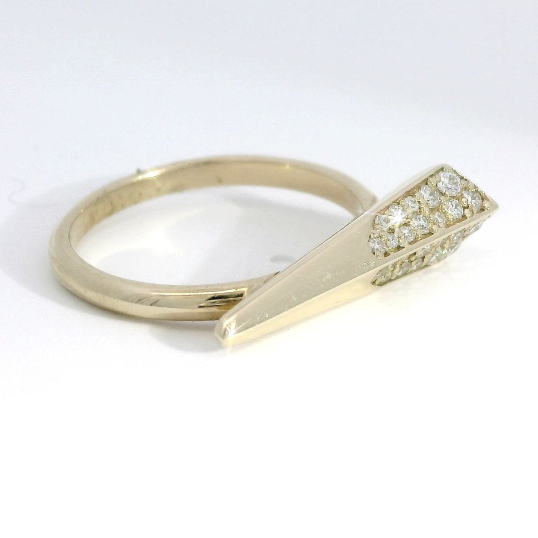 Diamond Spine - Modern Gold & Diamond Ring