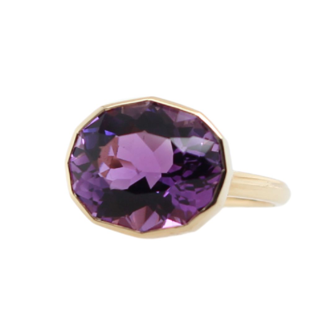 Oval Amethyst Bezel Ring