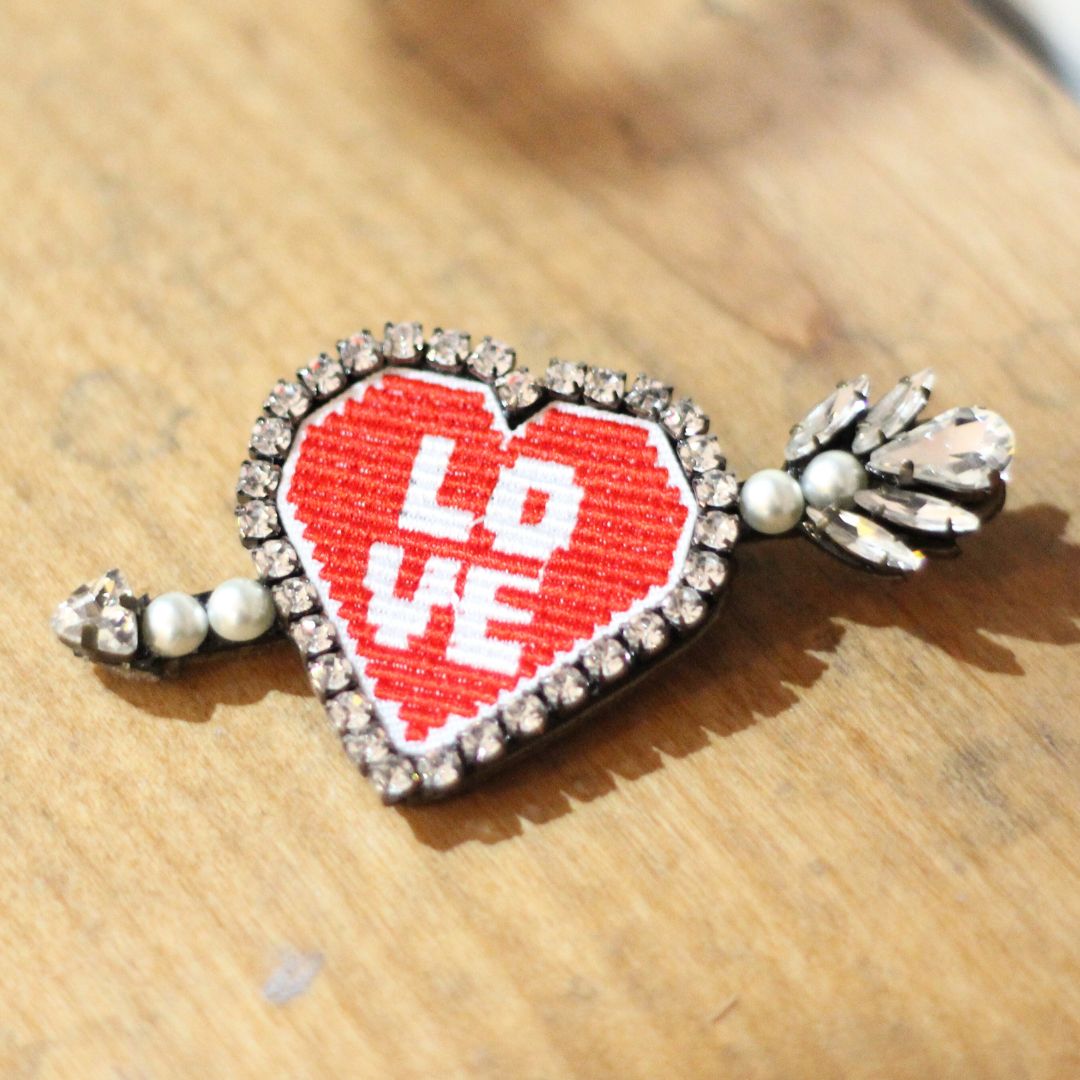 Love Heart & Arrow Brooch